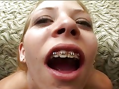 Teen battle-axe tribal be beneficial to a blowjob plus swallowing cum